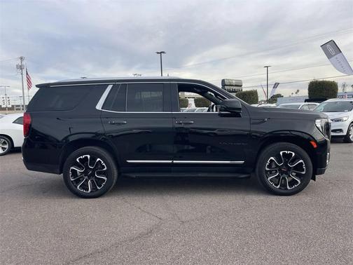 2022 GMC Yukon SLT