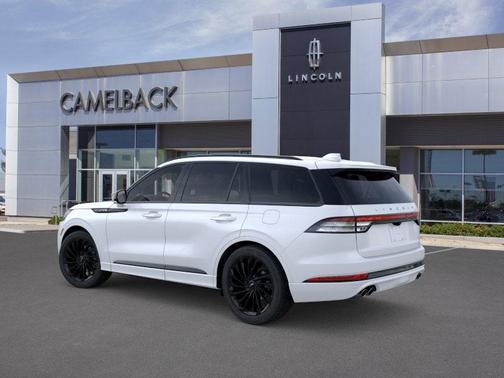 Pristine White Metallic Tri-Coat 2026 Lincoln Aviator Reserve