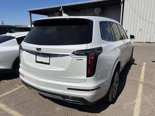 Crystal White Tricoat 2020 Cadillac XT6 Sport AWD