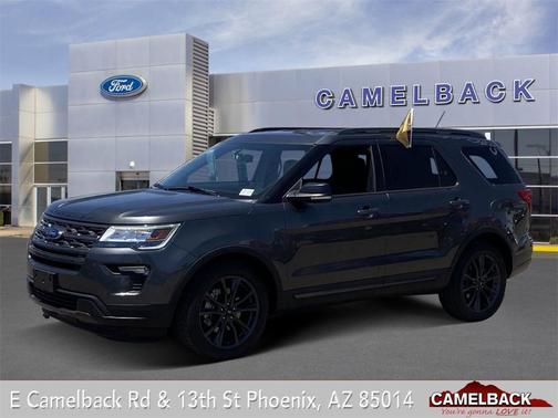 Photo 1 of 32 of 2019 Ford Explorer XLT