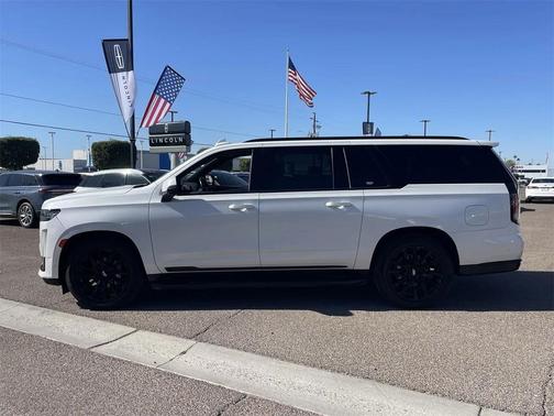 2022 Cadillac Escalade ESV Sport