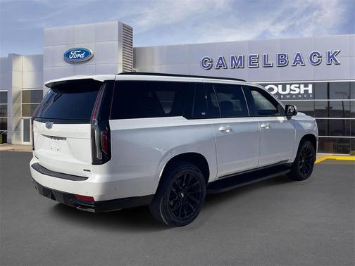 2022 Cadillac Escalade ESV Sport