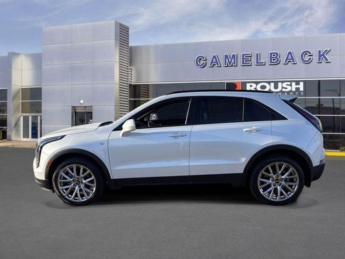 Crystal White Tricoat 2019 Cadillac XT4 Sport