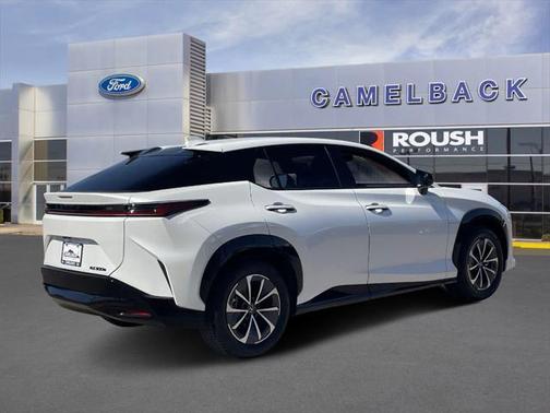 2025 Lexus RZ 300e 300e Premium
