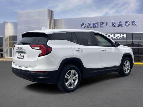 Summit White 2024 GMC Terrain SLE