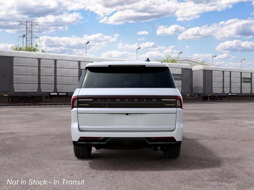 Pristine White Metallic Tri-Coat 2027 Lincoln Navigator Reserve