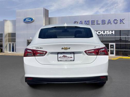 2022 Chevrolet Malibu FWD LT