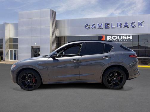 Vesuvio Gray Metallic 2022 Alfa Romeo Stelvio Ti