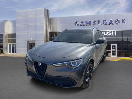 Vesuvio Gray Metallic 2022 Alfa Romeo Stelvio Ti