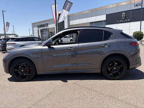 Vesuvio Gray Metallic 2022 Alfa Romeo Stelvio Ti