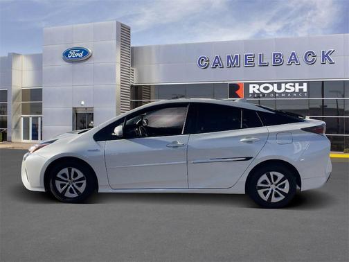 2016 Toyota Prius Four