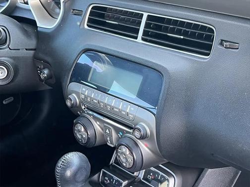 2011 Chevrolet Camaro 2LT
