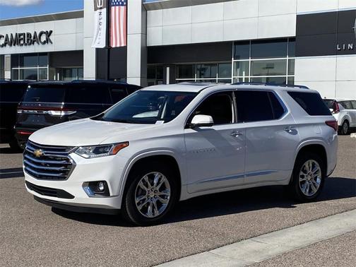 Photo 2 of 32 of 2020 Chevrolet Traverse High Country