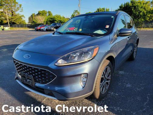 2020 Ford Escape SEL