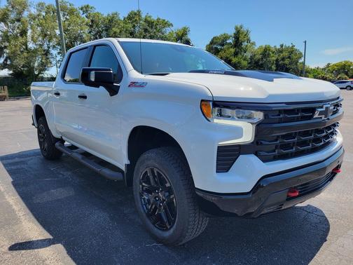 Summit White 2026 Chevrolet Silverado 1500 LT Trail Boss