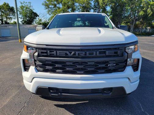 Summit White 2026 Chevrolet Silverado 1500 Custom