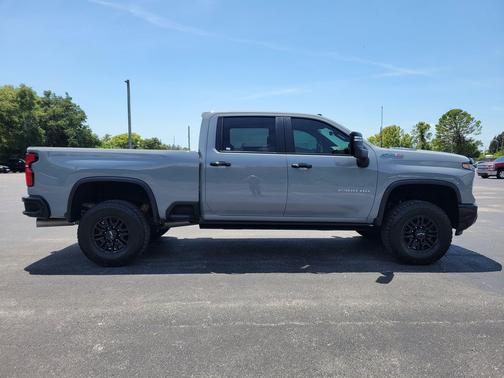 Slate Gray Metallic 2025 Chevrolet Silverado 2500 4WD Crew Cab Standard Bed ZR2