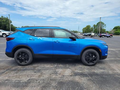 Riptide Blue Metallic 2026 Chevrolet Blazer 2LT