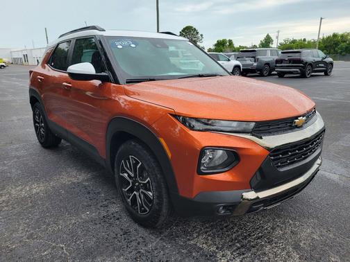 Vivid Orange Metallic 2023 Chevrolet Trailblazer ACTIV