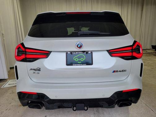 2023 BMW X3 M40i
