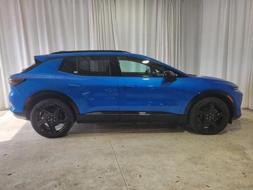 2025 Chevrolet Equinox EV RS