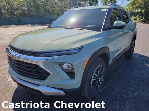 Cacti Green 2026 Chevrolet Trailblazer LT