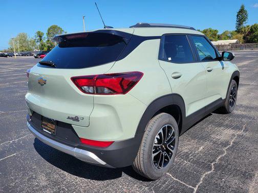 Cacti Green 2026 Chevrolet Trailblazer LT