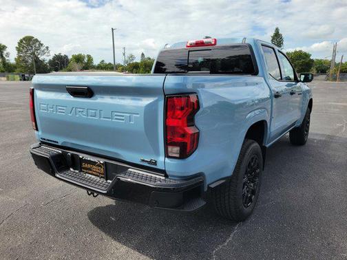 Snowdrift Metallic 2026 Chevrolet Colorado WT