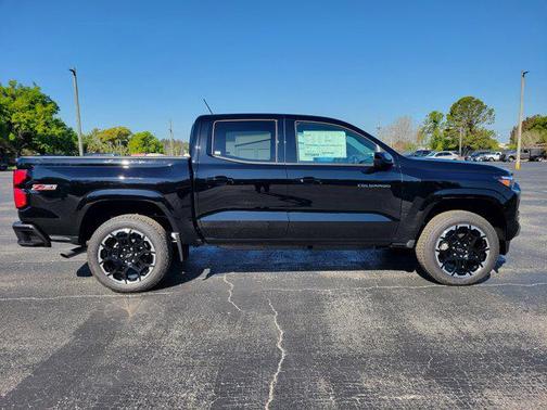 Black 2026 Chevrolet Colorado Z71