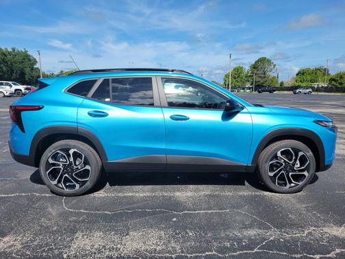 Marina Blue Metallic 2026 Chevrolet Trax FWD 2RS