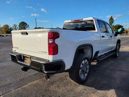 2026 Chevrolet Silverado 2500 Custom