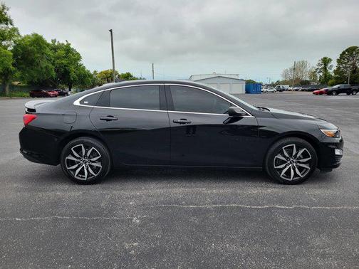 Mosaic Black Metallic 2024 Chevrolet Malibu FWD RS