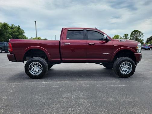 Delmonico Red Pearlcoat 2022 RAM 2500 Laramie Crew Cab 4x4 6'4' Box