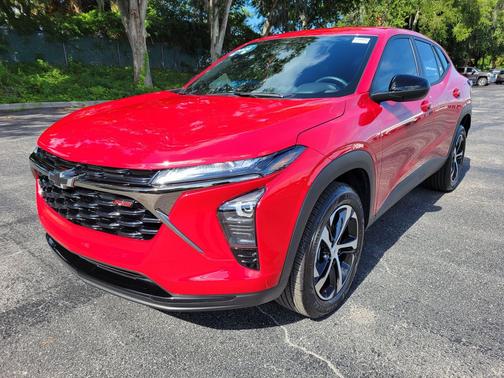 Apex Red 2026 Chevrolet Trax FWD 1RS