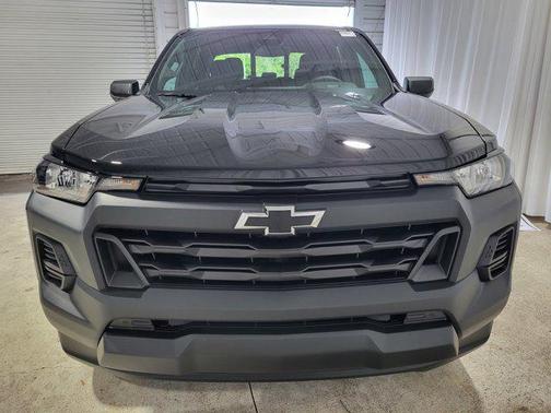 2025 Chevrolet Colorado WT