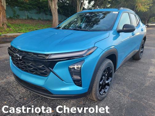 Marina Blue Metallic 2026 Chevrolet Trax LT
