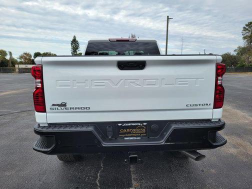 2026 Chevrolet Silverado 2500 Custom