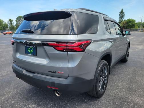 Sterling Gray Metallic 2023 Chevrolet Traverse RS
