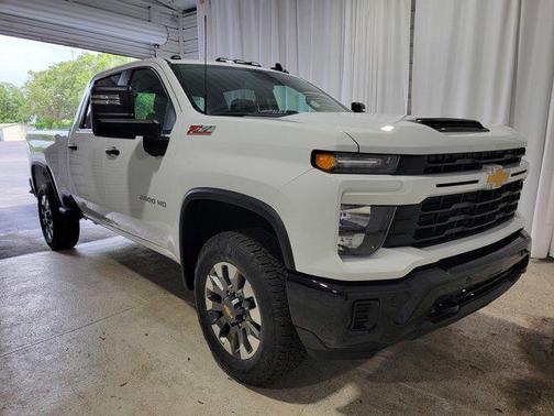2025 Chevrolet Silverado 2500 Custom