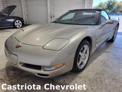 2000 Chevrolet Corvette Base