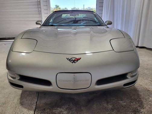 2000 Chevrolet Corvette Base