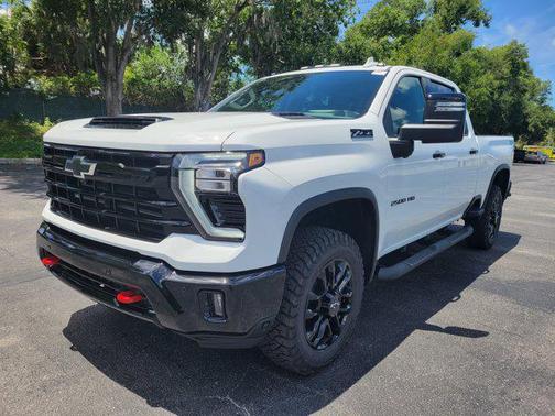 Summit White 2026 Chevrolet Silverado 2500 LTZ