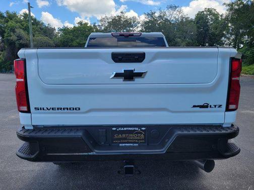 Summit White 2026 Chevrolet Silverado 2500 LTZ