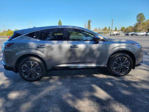 2025 Nissan Murano Platinum