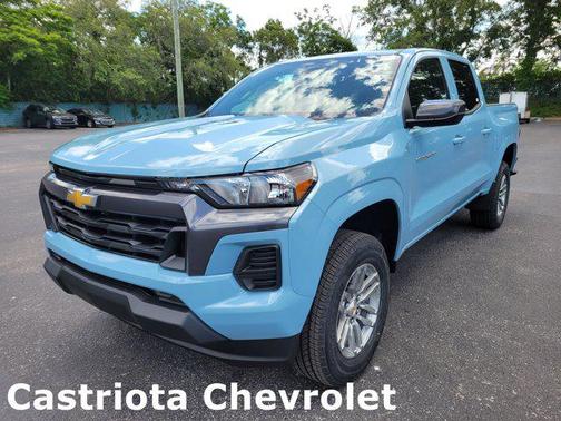 Snowdrift Metallic 2026 Chevrolet Colorado LT