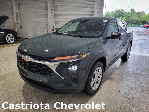 2025 Chevrolet Trax LS