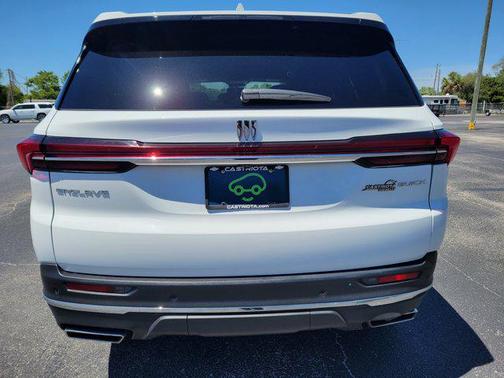 Summit White 2025 Buick Enclave Preferred FWD