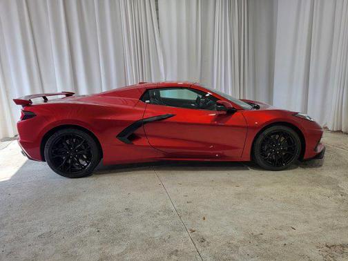 2025 Chevrolet Corvette Stingray w/2LT