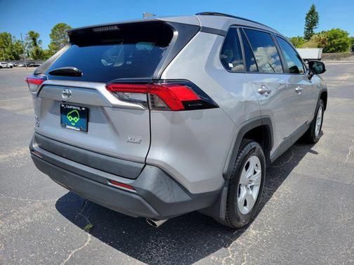 Silver Sky Metallic 2021 Toyota RAV4 XLE