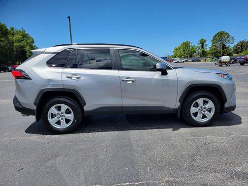 Silver Sky Metallic 2021 Toyota RAV4 XLE